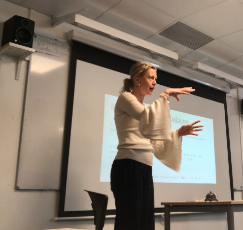 Tack till Täby Enskilda gymnasium! vi var där och gjorde workshop med ”Bra stämning, alla är med”.